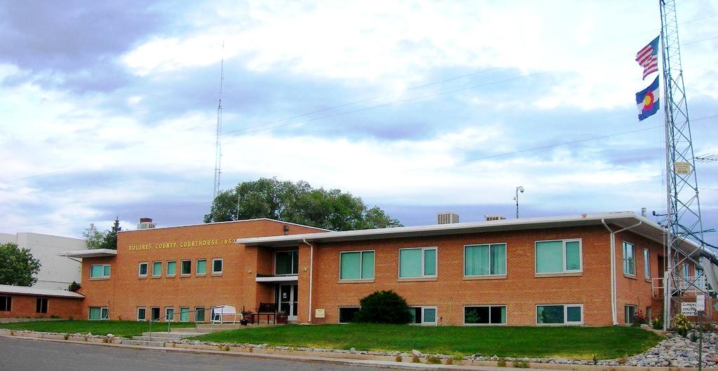 Town of Dove Creek Courthouse image